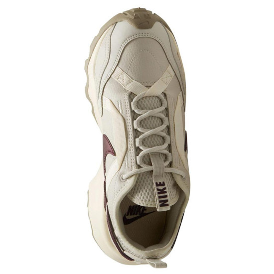 Nike TC 7900